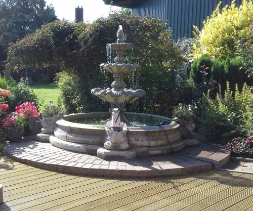 3 tiered windsor neapolitan pool