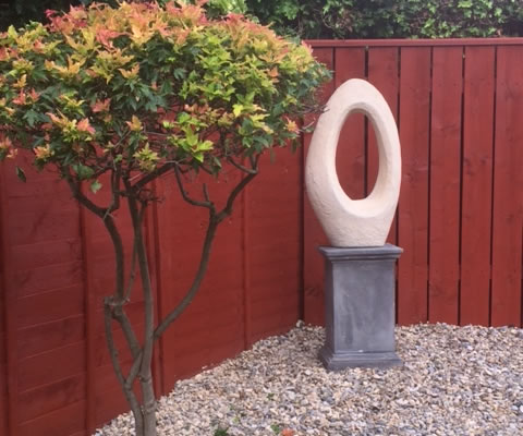 eye sculpture classic plinth 1