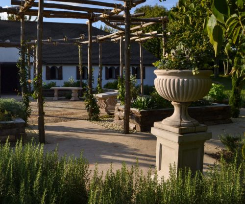 October 06, 2023 Butser Ancient Farm Formal Roman Garden photo Rachel Bingham 0010